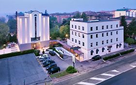 Hotel Gardenia Verona 3*